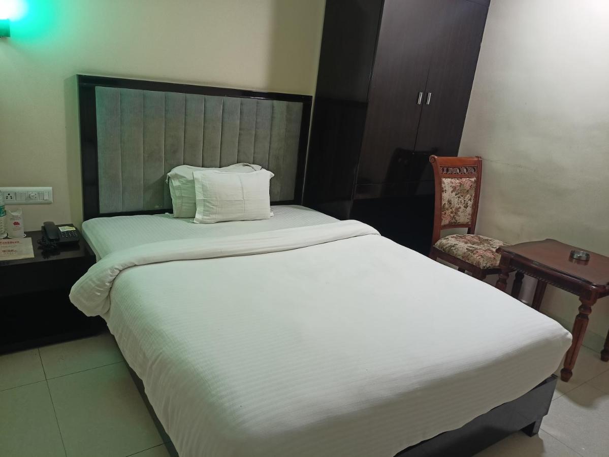 Hotel Jmd International Katihar Exterior foto